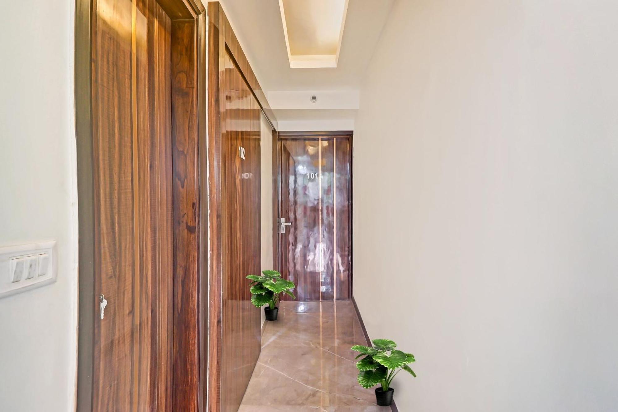 Hotel O Amazing Guest House New Delhi Exterior photo