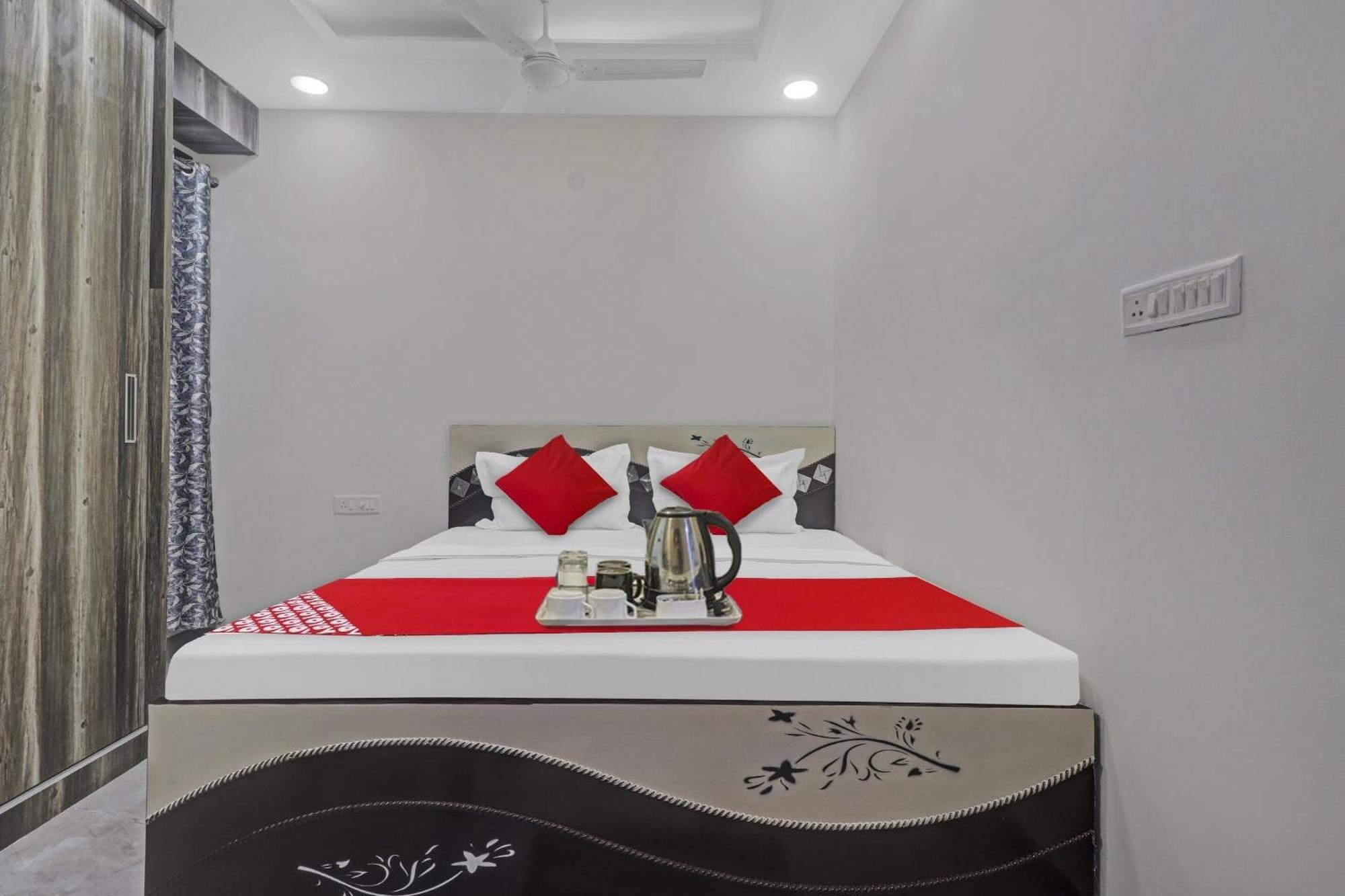 Hotel O Amazing Guest House New Delhi Exterior photo