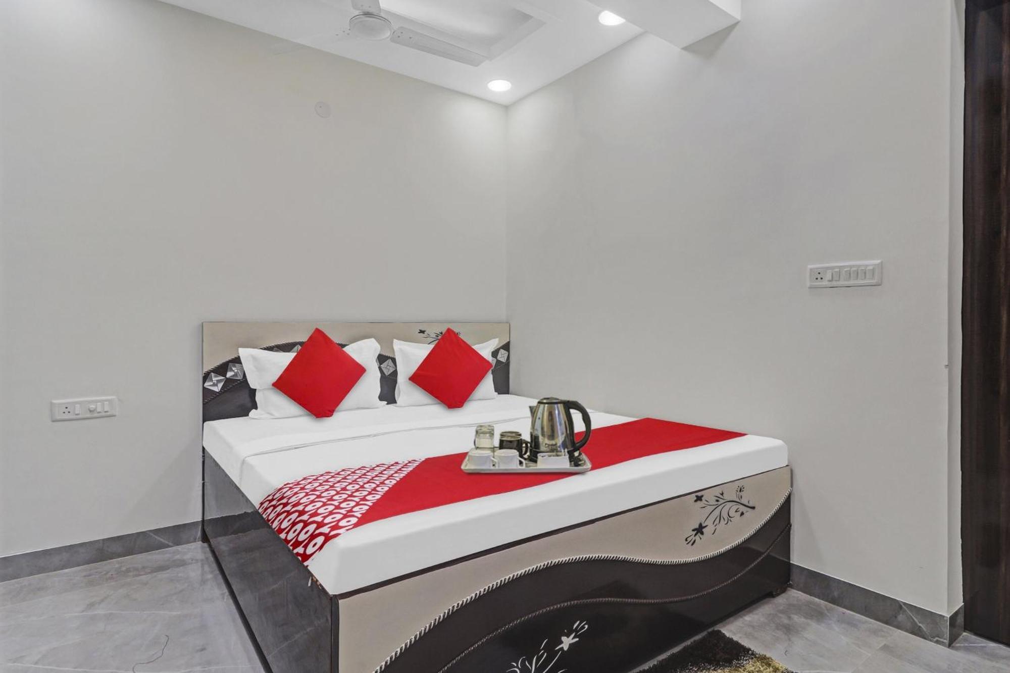 Hotel O Amazing Guest House New Delhi Exterior photo