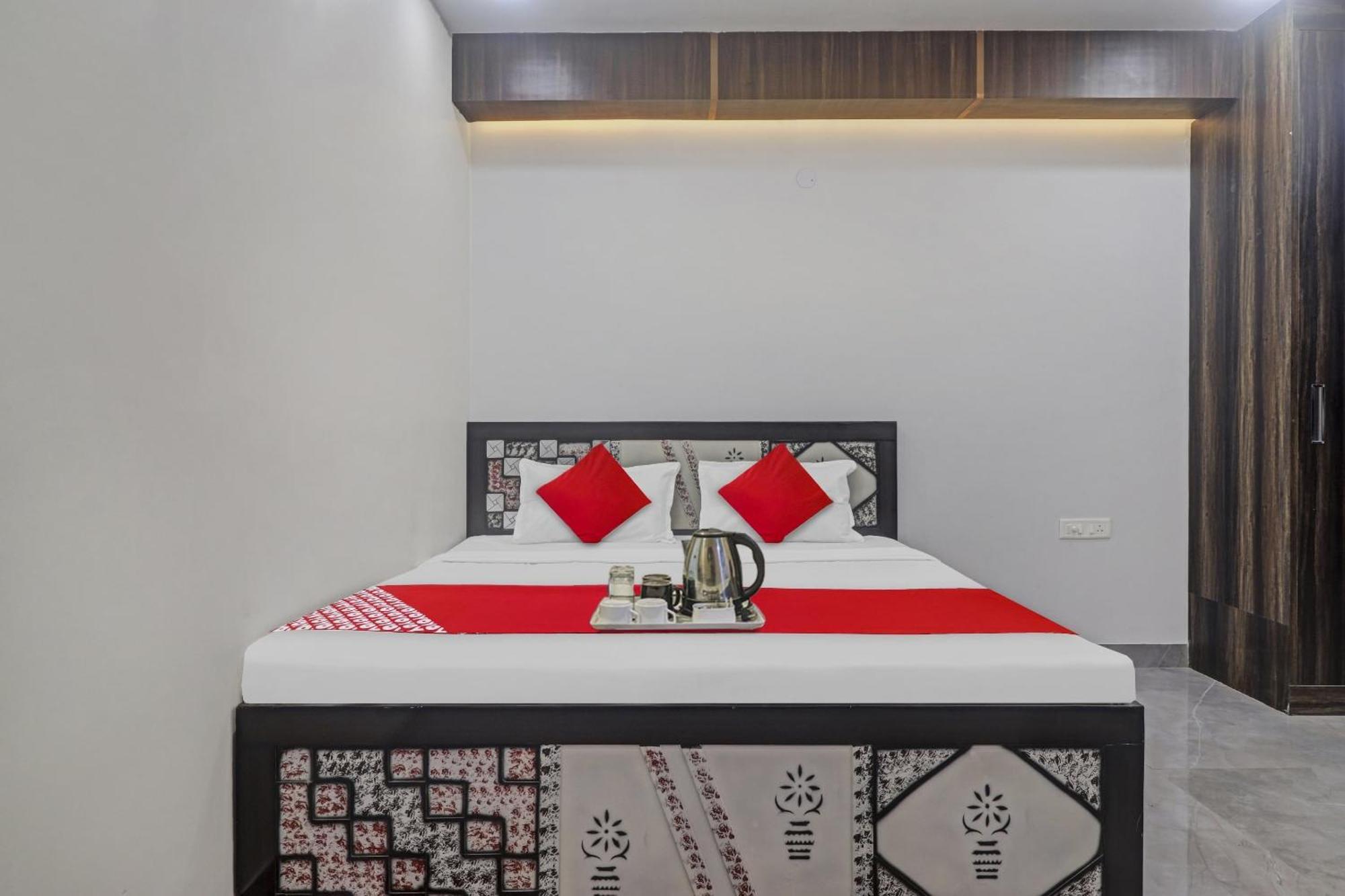 Hotel O Amazing Guest House New Delhi Exterior photo