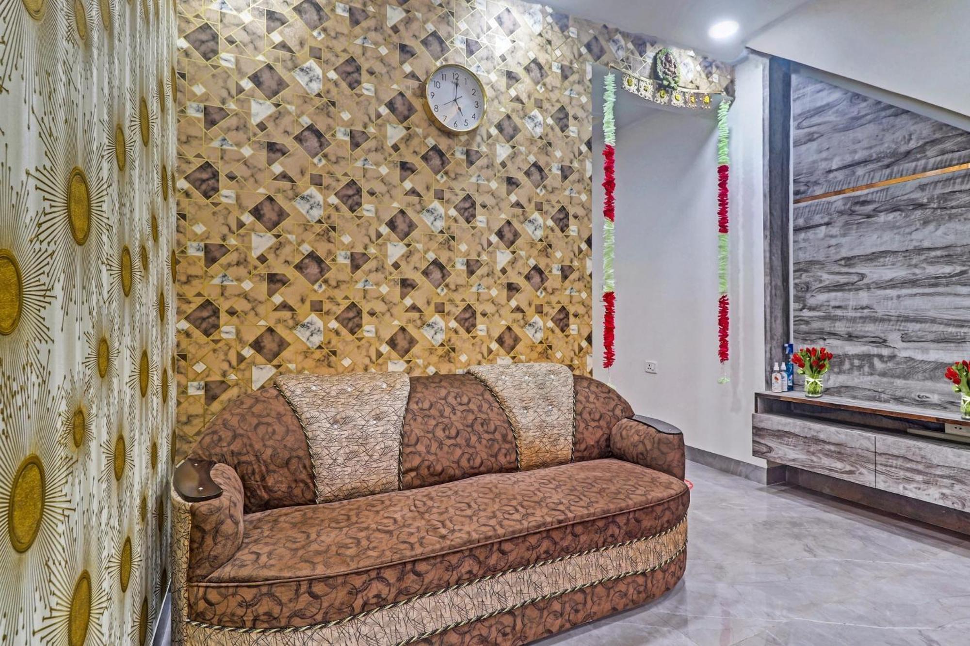 Hotel O Amazing Guest House New Delhi Exterior photo